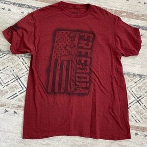 Howitzer Red Heathered  Graphic T-Shirt Size L